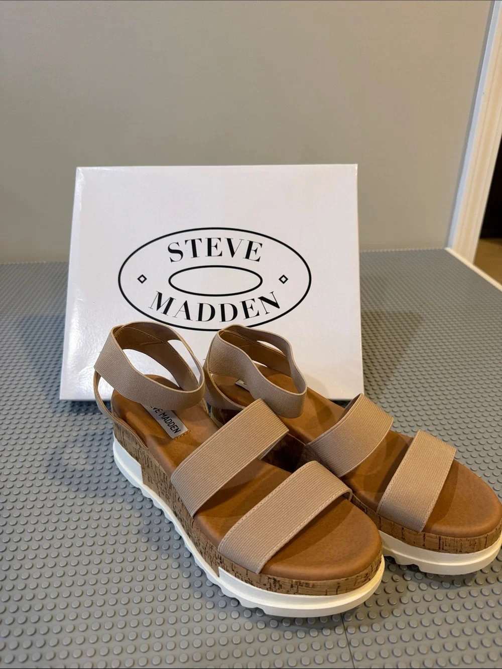 Steve Madden Beige/Tan Wedge Platform Sandals